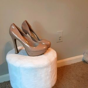 Beige platform heel